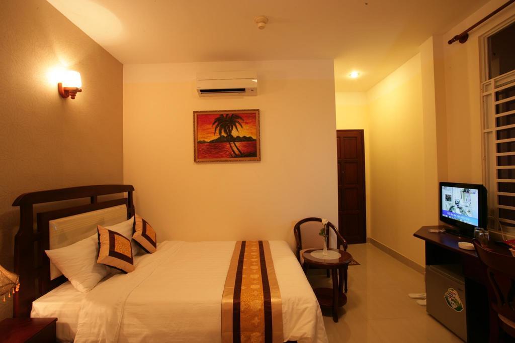 Nhat Hoang Hostel Хошимин Екстериор снимка